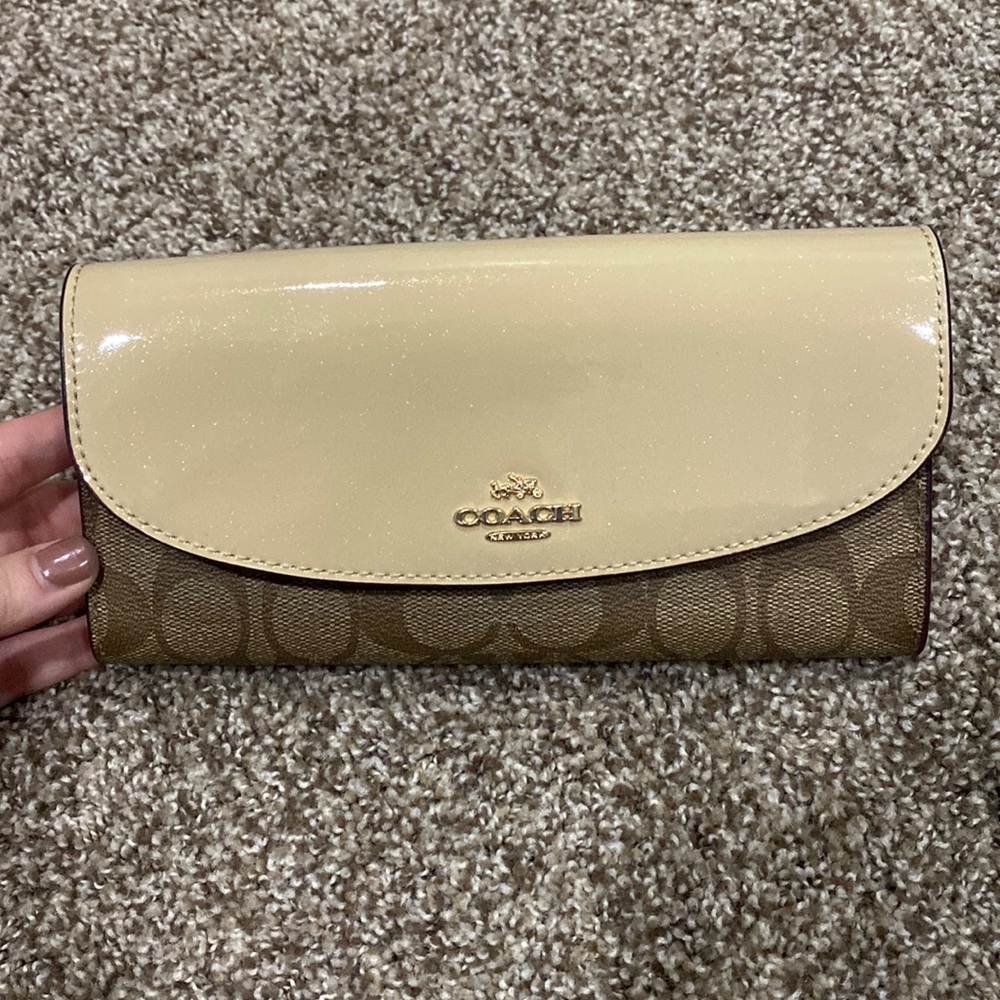 NWOT Coach Signature PVC Slim Envelop Wallet  F54022- Khai Platinum